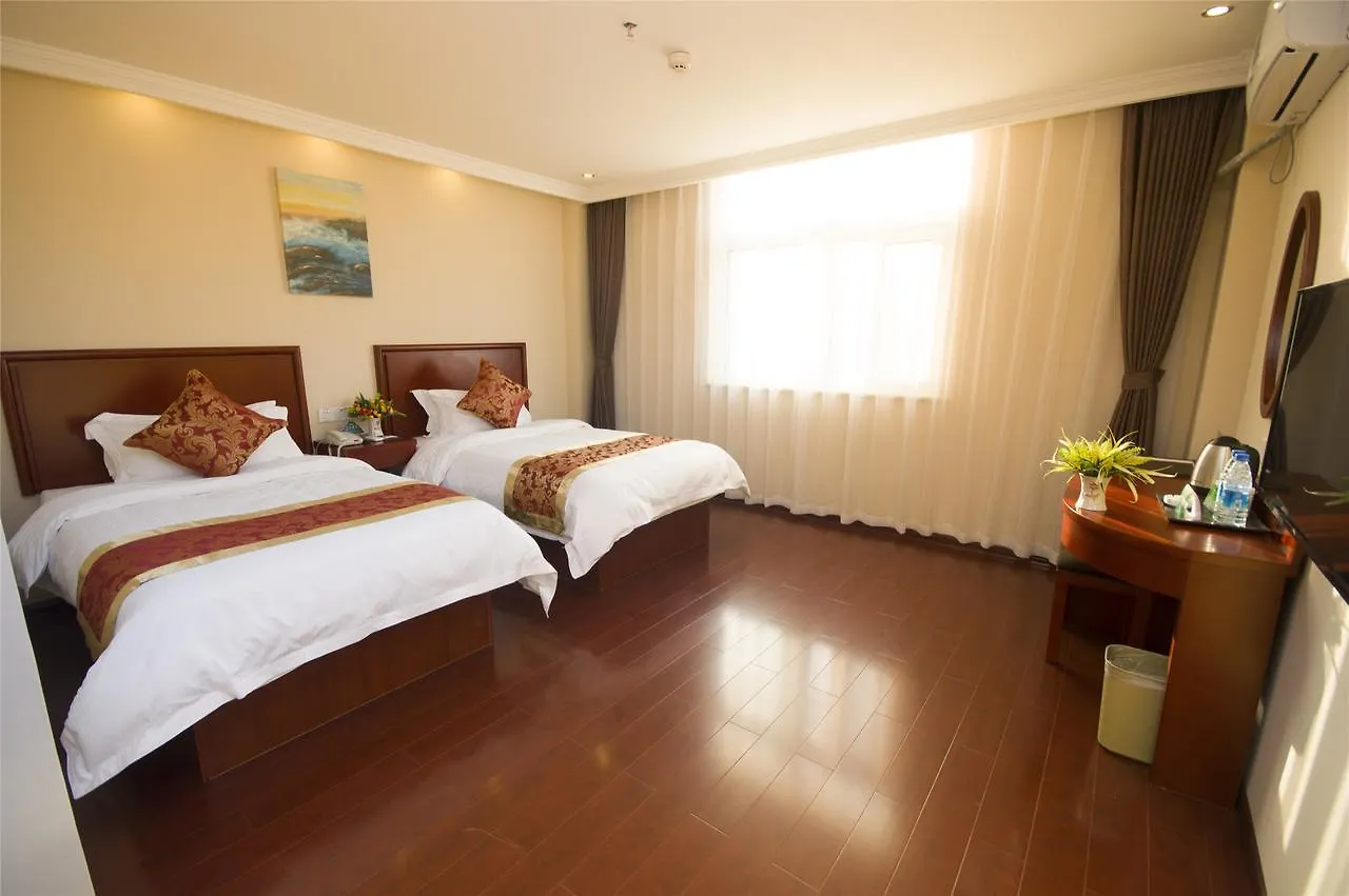 Greentree Inn Henan Zhumadian Yicheng Weisi Road Business Road 3*,